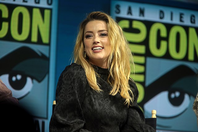 Is Amber Heard Lesbian or Bisexual? What’s Amber Heard Sexuality?